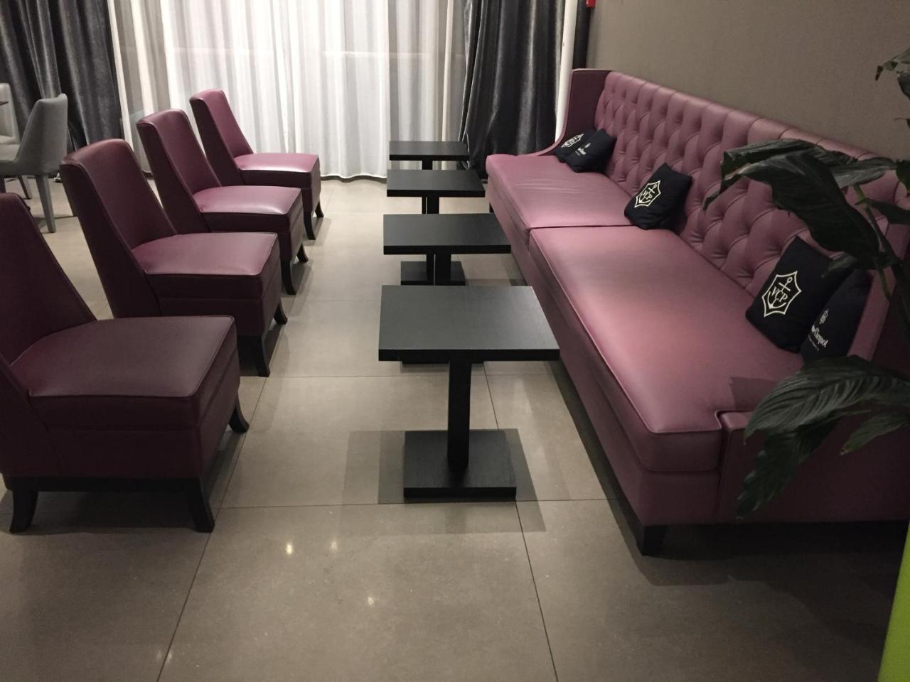 Link124 Hotel Parma Buitenkant foto